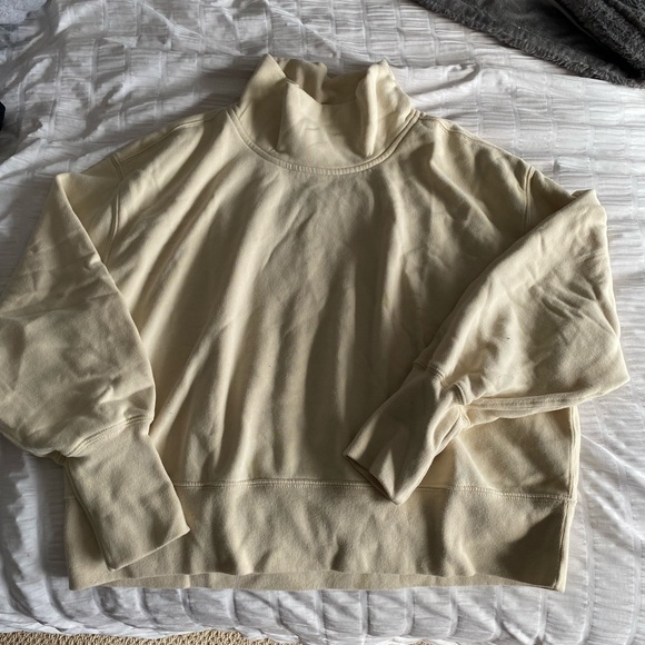 NWT abercrombie & fitch mock neck sweatshirt - Picture 1 of 3